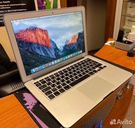 Apple MacBook Air Core i7 4/256gb