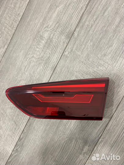Фонарь внутренний правый Volkswagen Polo 6 Лифтбек