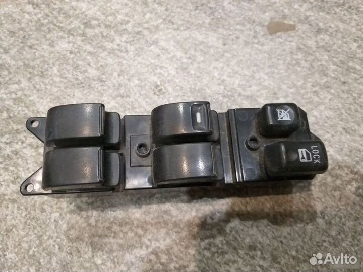 Блок стеклоподъемников Mitsubishi Outlander Xl