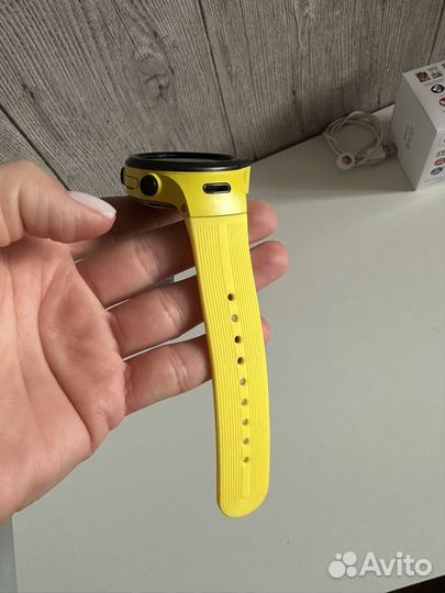 Детские умные часы elari KidPhone 4GR Wi-Fi