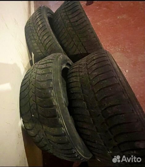 Bridgestone Ice Cruiser 5000 225/55 R17 97T