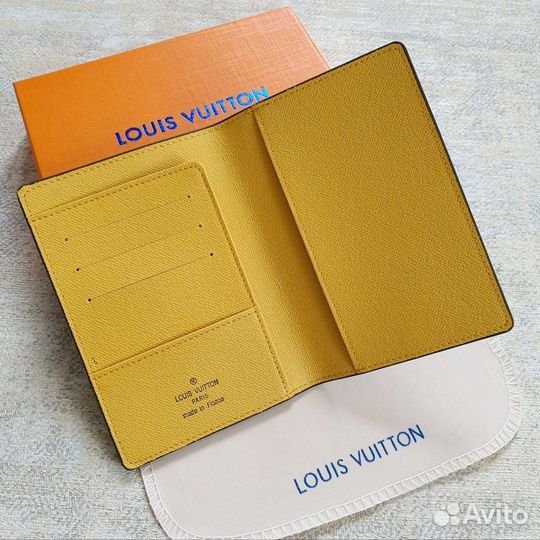 Обложка на паспорт Louis Vuitton