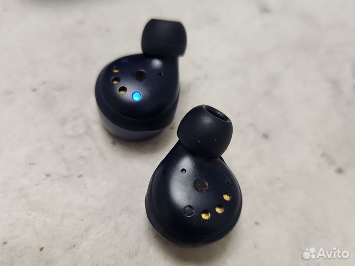 Беспроводные наушники jbl