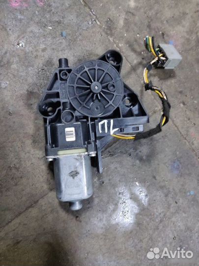 Моторчик стеклоподъемника передний Ford Focus 2