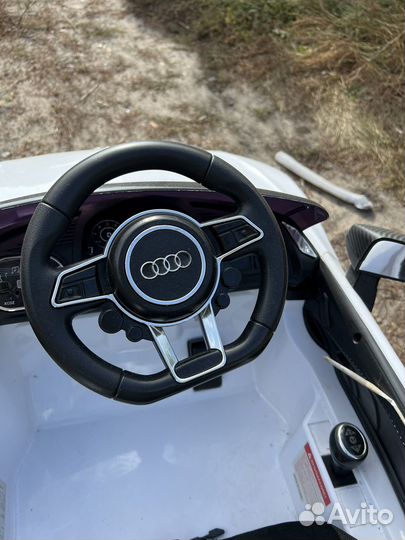 Электромобиль двухместный