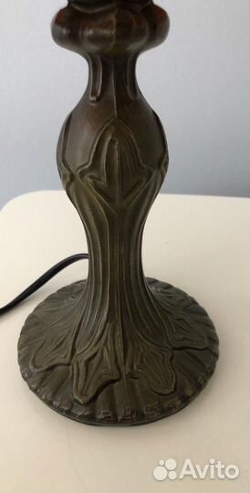 Лампа настольная типа Тиффани