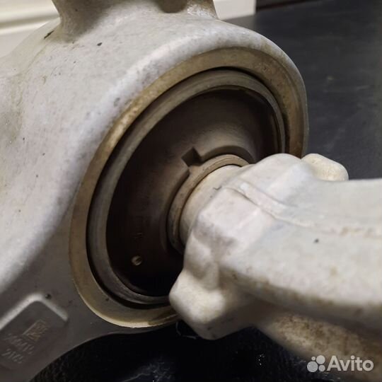 Рычаги нижние fx 37, 50, 35