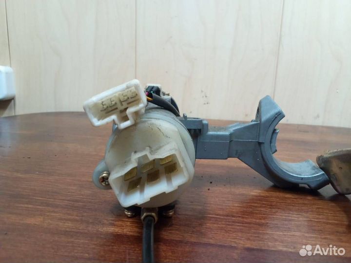 Замок зажигания Hyundai Elantra XD 2001