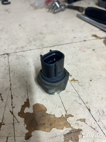 Датчик включения вентилятора Suzuki SV1000