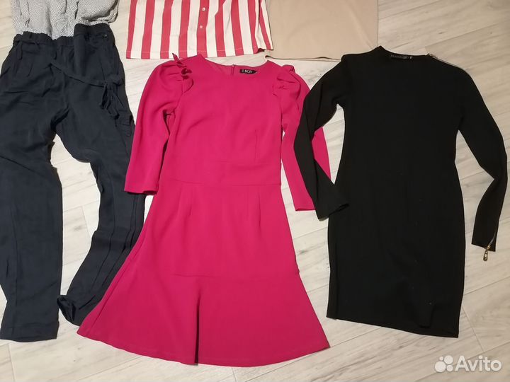 Пакетом новые вещи 42р