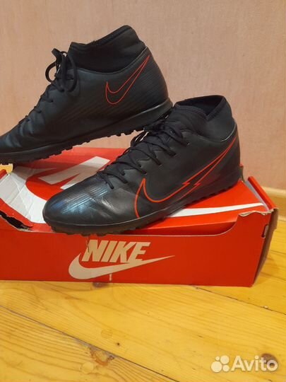 Бутсы Nike