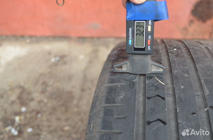 Continental ContiPremiumContact 5 215/60 R16 95H