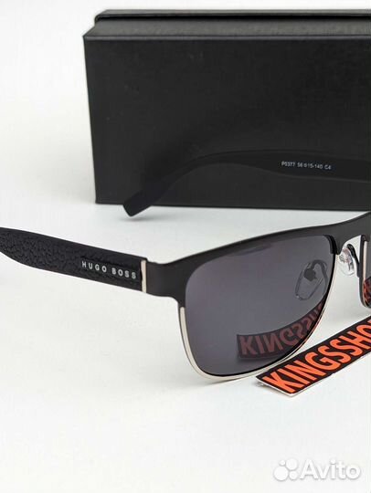 Солнцезащитные очки Hugo Boss