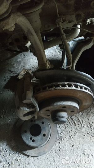 Поворотный кулак Мерседес w211