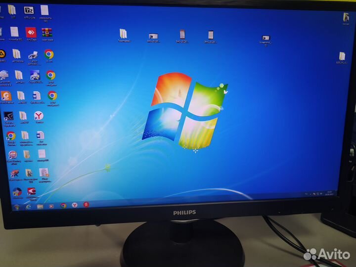 Монитор Philips 240v5q