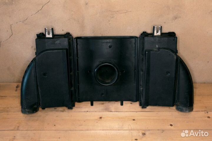 Корпус воздушного фильтра Mercedes S500 W140 M119