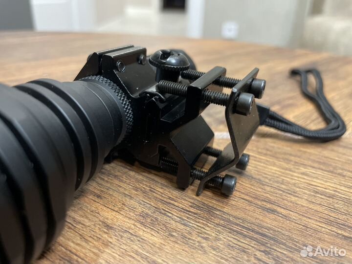 Крепление для подствольного фонаря