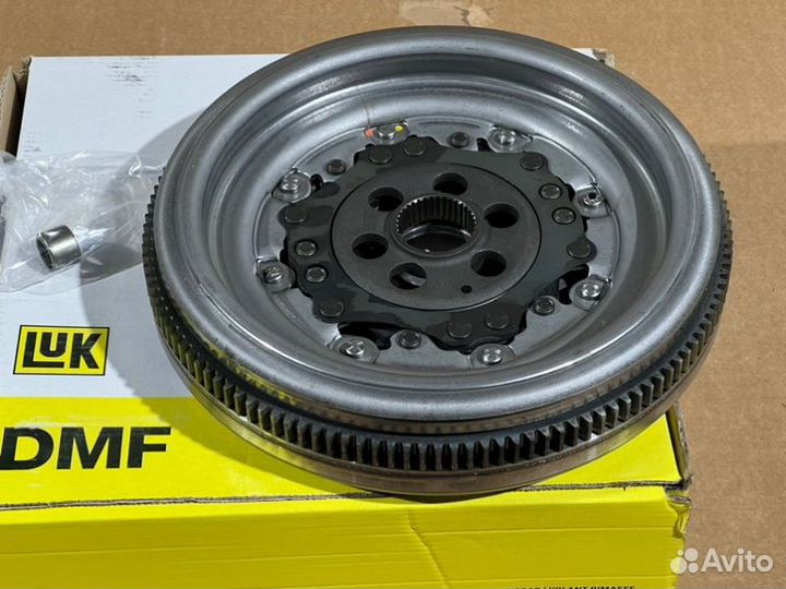 Маховик двухмассовый DSG6 Audi VW Skoda Seat 2.0TD
