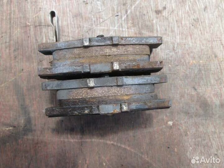 Тормозные колодки заднее Honda Torneo CF3 F18B