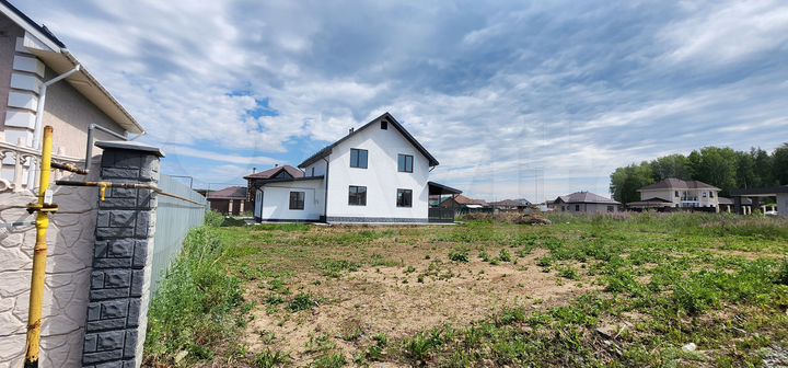 Коттедж 200 м² на участке 10 сот.