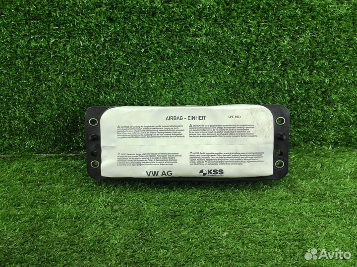 Подушка безопасности пассажира 8V0880204E Audi A3