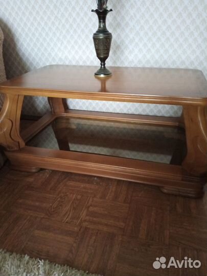 Журнальный столик