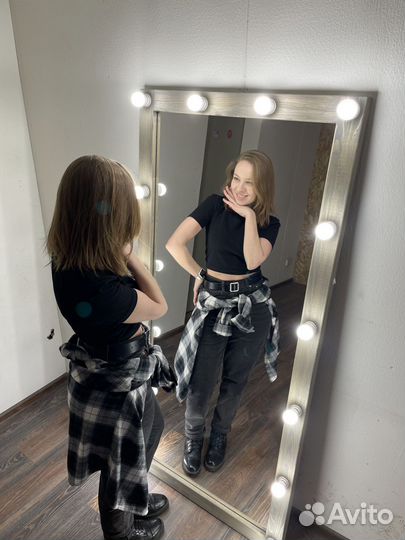 Зеркало напольное с подсветкой