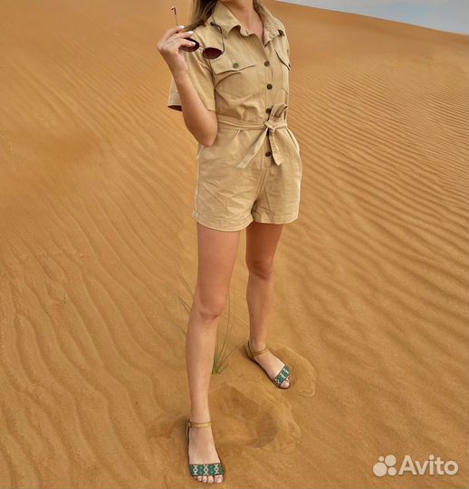 Комплект вещей на девушку