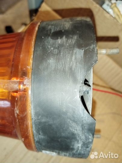 Проблесковый маяк желтый