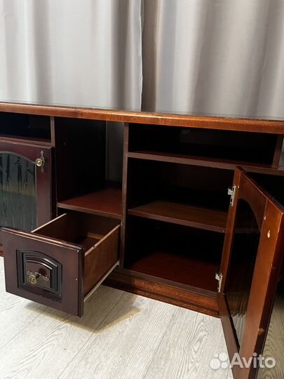 Тумба под телевизор из массива