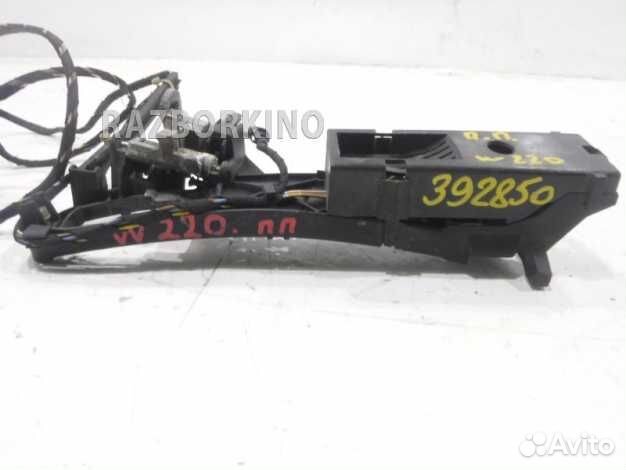 Механизм ручки передней правой двери