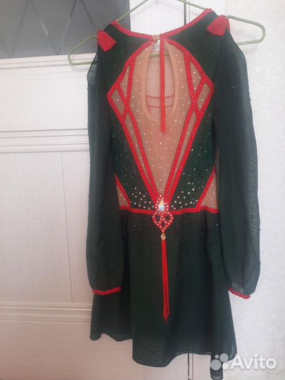 Костюм для фигурного катания