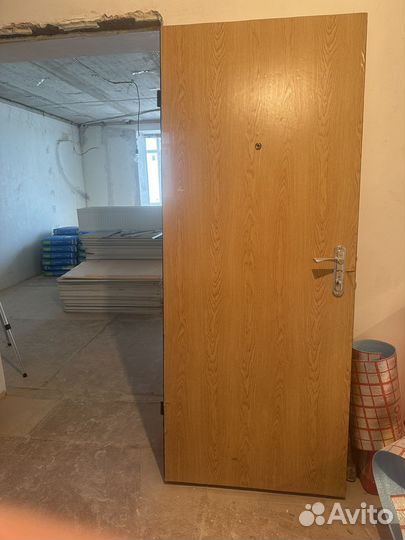 Дверь металлическая