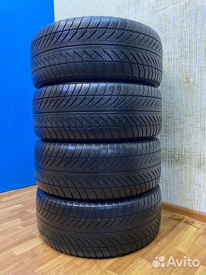 Goodyear UltraGrip 8 Performance 245/45 R18