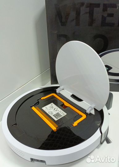 Робот Vitek для идеальной сухой и влажной уборки