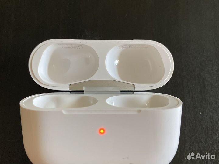 Оригинальный кейс от airpods pro