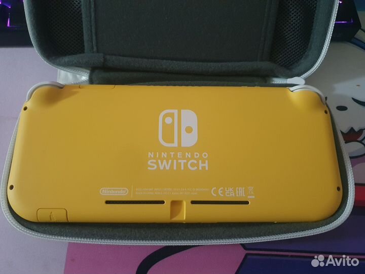 Приставка Nintendo Switch lite