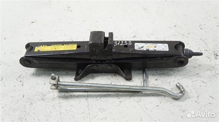 Домкрат Toyota Alphard ZRR70