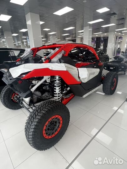 BRP Can-Am Maverick XRC Turbo RR