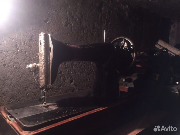 Швейная машина Подольск ручная