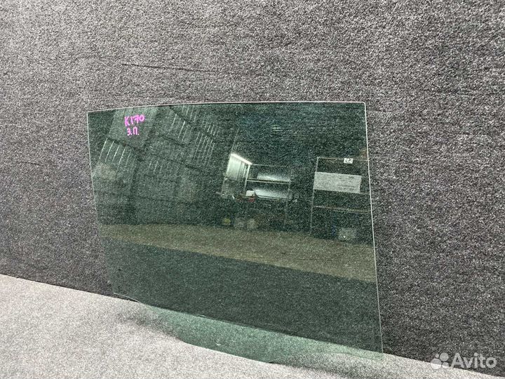 Стекло двери заднее правое Volkswagen Golf 6 1.6