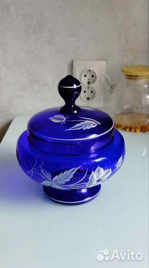 Ваза конфетница цветное стекло