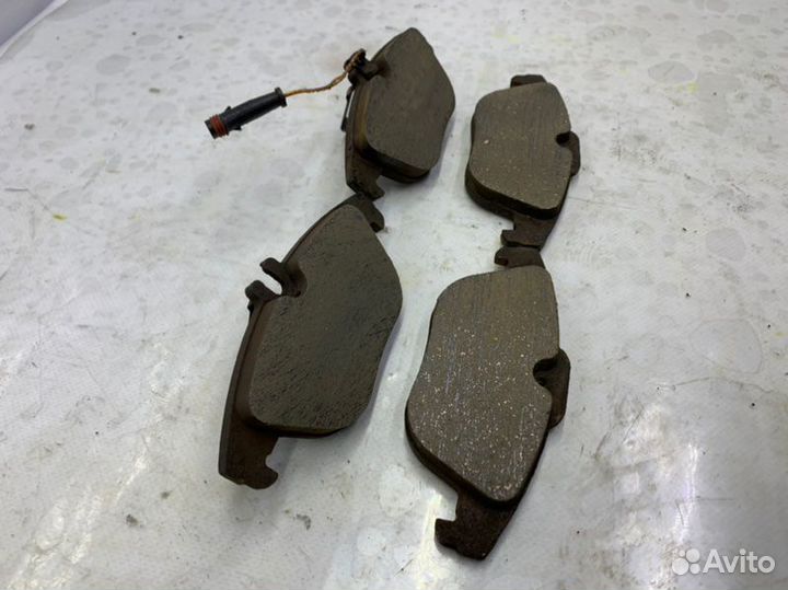 Тормозные колодки заднее Mercedes-Benz C W204 3.5