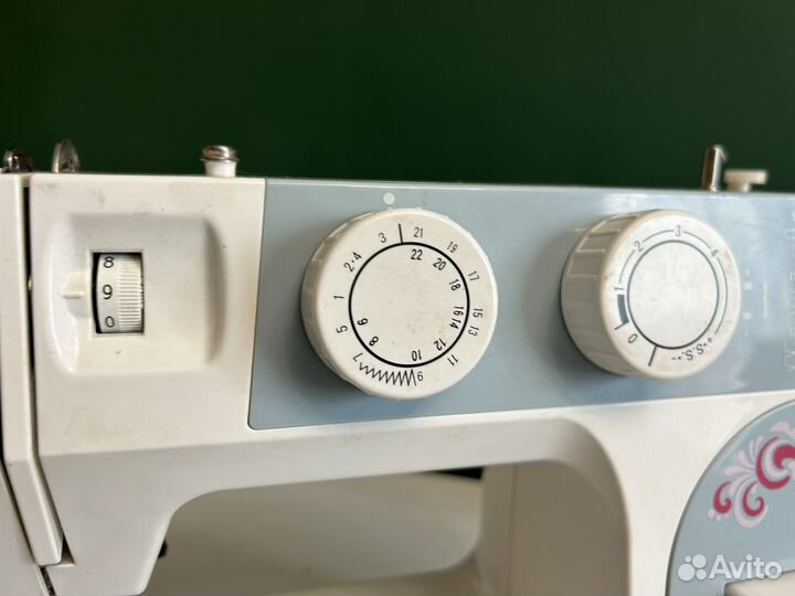 Швейная машинка Leader VS 525