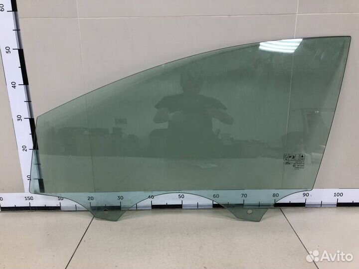 Стекло двери передней левой Ford Focus 3 2011