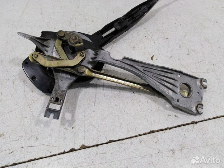 Трапеция стеклоочистителя