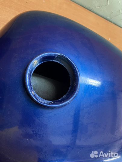 Бензобак на мотоцикл