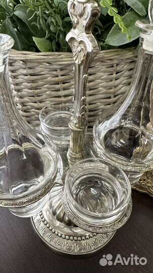 Старинный сервировочный круэт. Франция