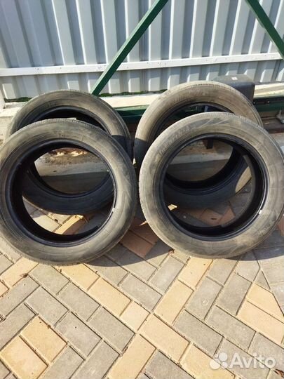 Yokohama BluEarth AE50 225/55 R18