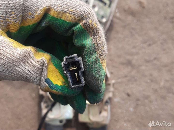 Замок двери mazda 323 BA